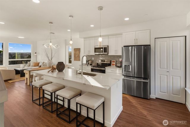 2801 Clare Avenue #9, Bremerton, WA 98310