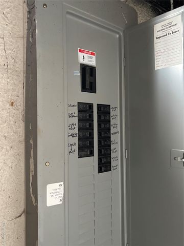 23300 Brentwood Drive, Brownstown Charter Township, MI 48183