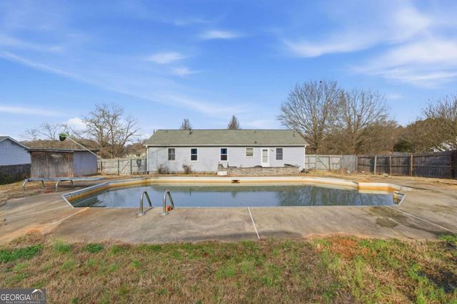 12 Bradford Drive SW, Cartersville, GA 30120