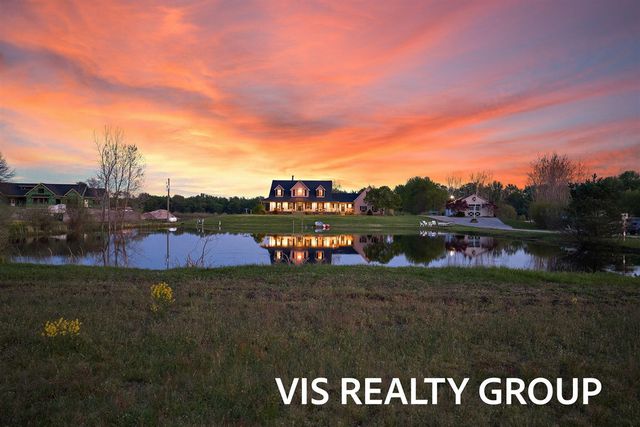 8225 E Sternberg Road, Nunica, MI 49448
