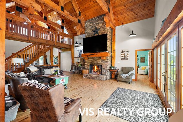 8225 E Sternberg Road, Nunica, MI 49448