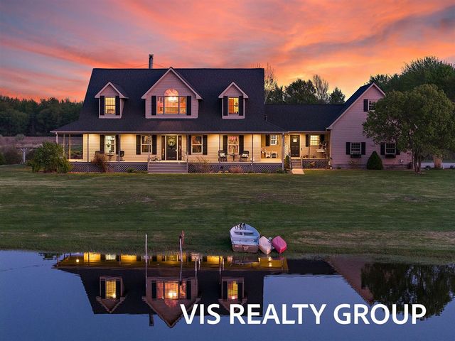 8225 E Sternberg Road, Nunica, MI 49448