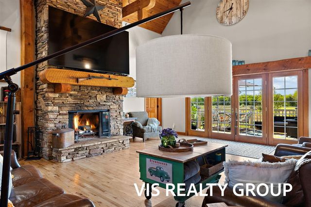 8225 E Sternberg Road, Nunica, MI 49448