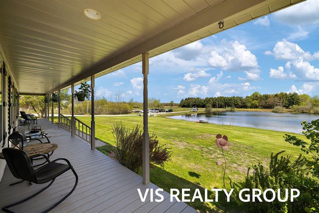 8225 E Sternberg Road, Nunica, MI 49448