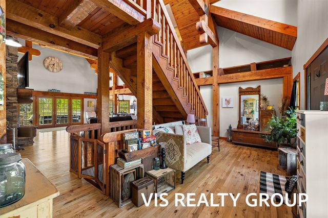 8225 E Sternberg Road, Nunica, MI 49448
