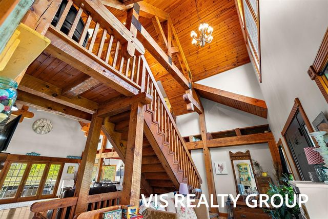 8225 E Sternberg Road, Nunica, MI 49448