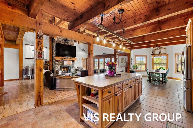8225 E Sternberg Road, Nunica, MI 49448