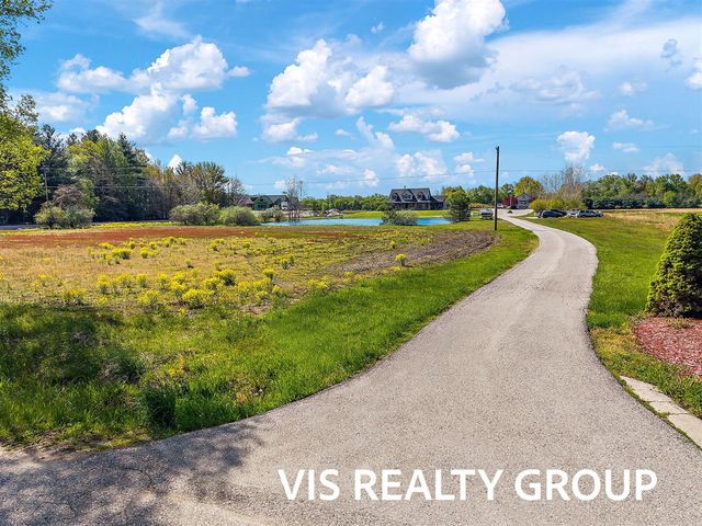 8225 E Sternberg Road, Nunica, MI 49448