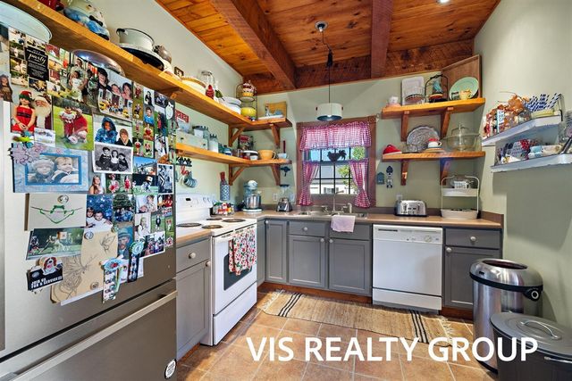 8225 E Sternberg Road, Nunica, MI 49448