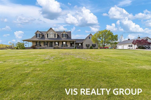 8225 E Sternberg Road, Nunica, MI 49448