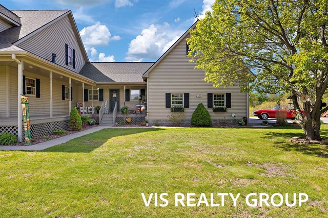 8225 E Sternberg Road, Nunica, MI 49448