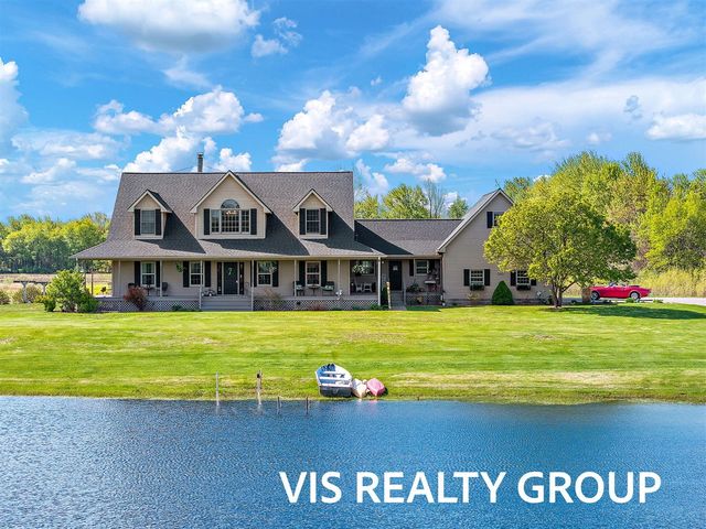 8225 E Sternberg Road, Nunica, MI 49448