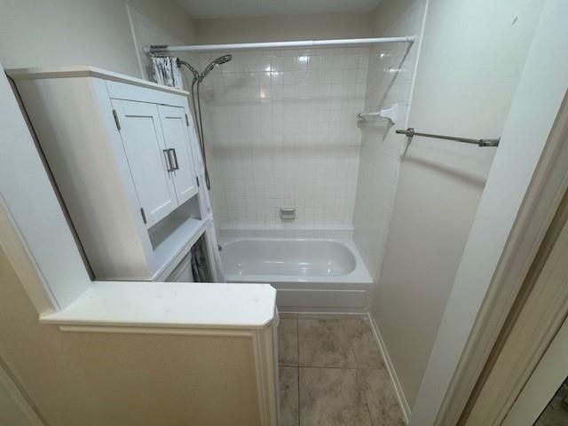 11711 Memorial Drive 563, Houston, TX 77024