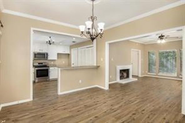 11711 Memorial Drive 563, Houston, TX 77024