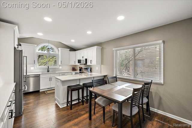 43316 Ashbury Drive, Novi, MI 48375