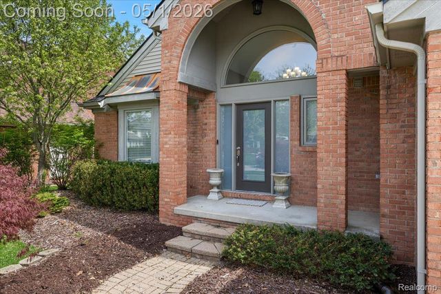 43316 Ashbury Drive, Novi, MI 48375