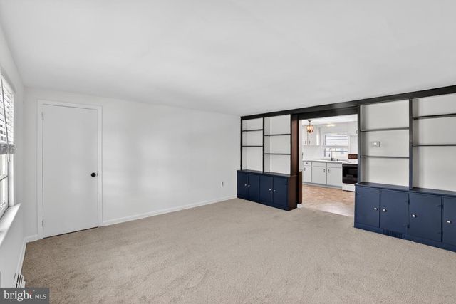 325 MANOR RD, Hatboro, PA 19040
