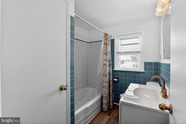 325 MANOR RD, Hatboro, PA 19040
