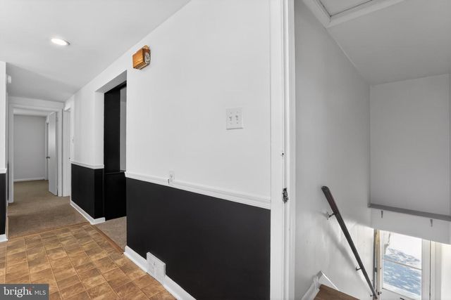325 MANOR RD, Hatboro, PA 19040