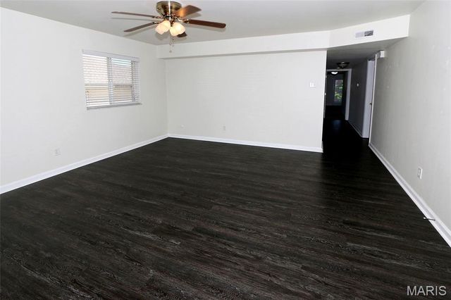 10017 Chardin Way 3, St Louis, MO 63128