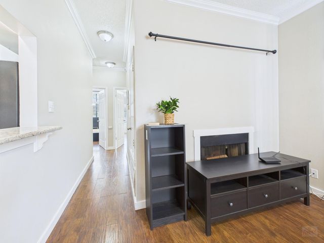 2300 Leon ST 205, Austin, TX 78705