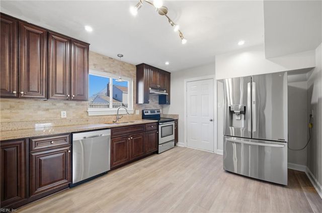 4624 Serapis LN, Virginia Beach, VA 23462