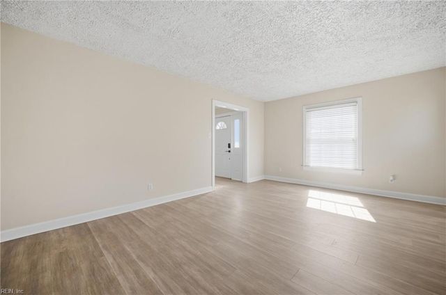 4624 Serapis LN, Virginia Beach, VA 23462