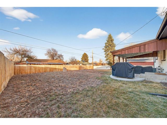 6522 Benton Cir, Arvada, CO 80003