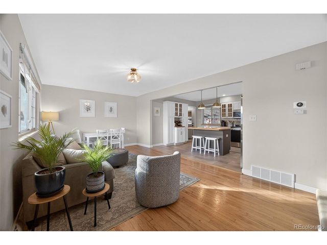 6522 Benton Cir, Arvada, CO 80003