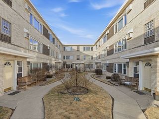 5850 W 55th Street 3F, Chicago, IL 60638