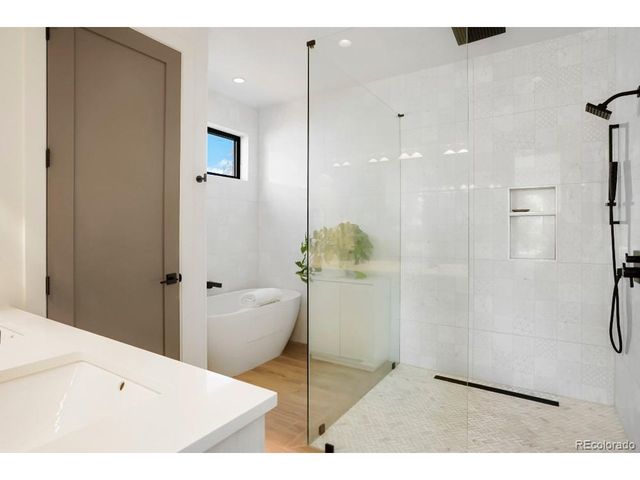 3929 W 24th Ave, Denver, CO 80212