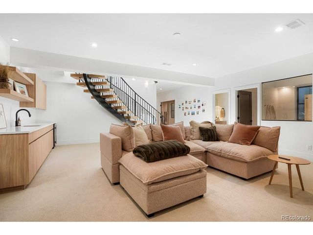 3929 W 24th Ave, Denver, CO 80212