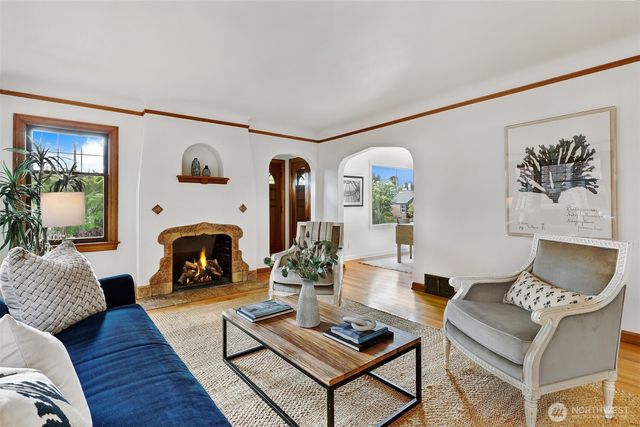 7738 Jones Avenue NW, Seattle, WA 98117