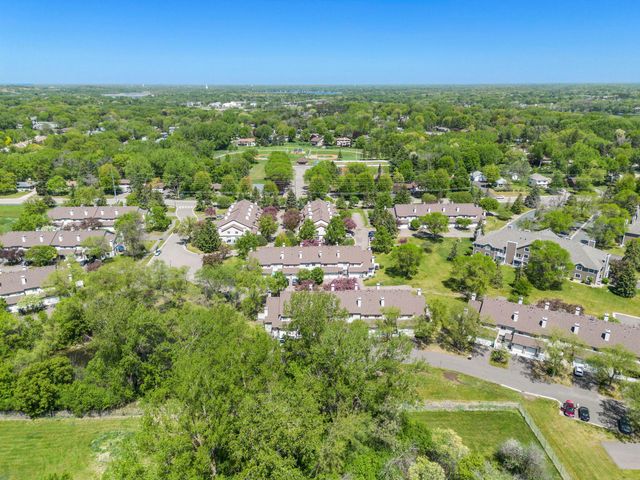 4026 Wilshire Circle 76, Shoreview, MN 55126