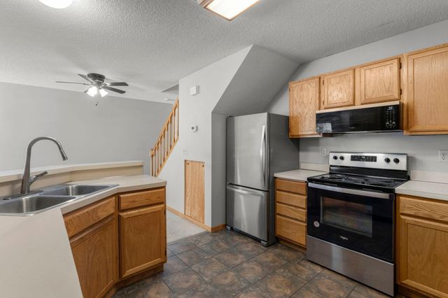 4026 Wilshire Circle 76, Shoreview, MN 55126