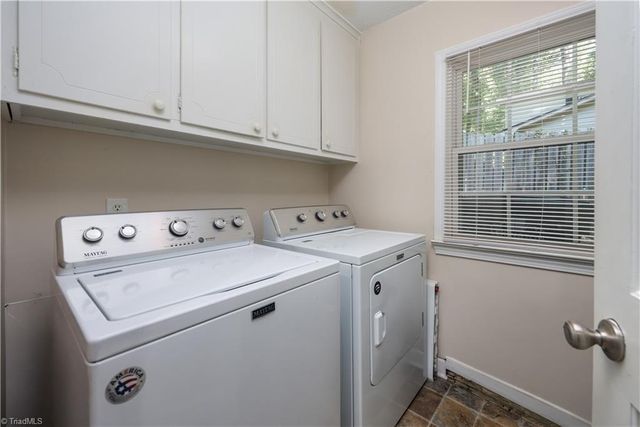 13 Mayflower Lane, Lexington, NC 27295