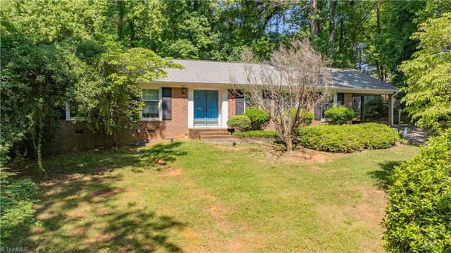 13 Mayflower Lane, Lexington, NC 27295