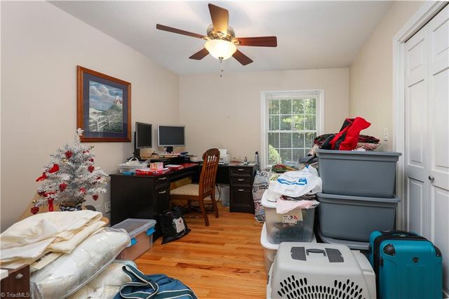 13 Mayflower Lane, Lexington, NC 27295
