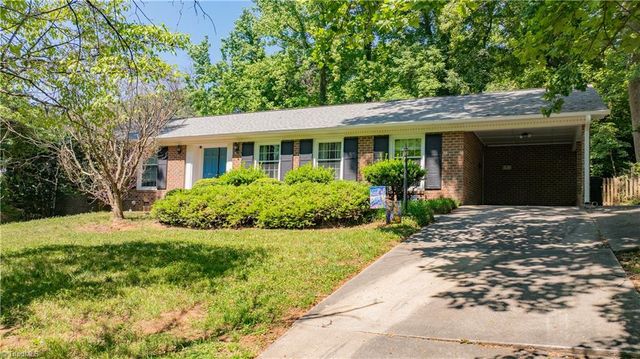 13 Mayflower Lane, Lexington, NC 27295