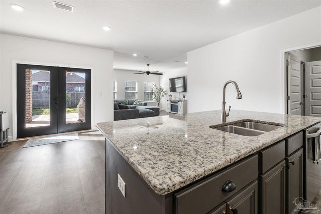 7979 Burnside Loop, Pensacola, FL 32526