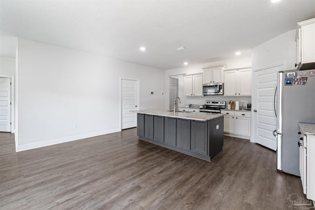 7979 Burnside Loop, Pensacola, FL 32526