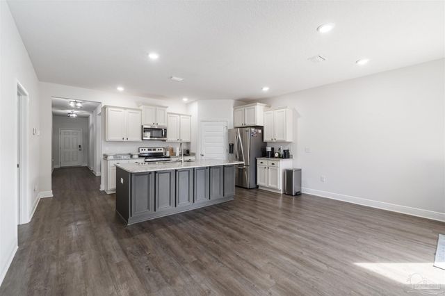 7979 Burnside Loop, Pensacola, FL 32526