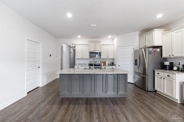 7979 Burnside Loop, Pensacola, FL 32526