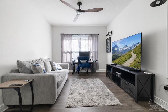 7979 Burnside Loop, Pensacola, FL 32526