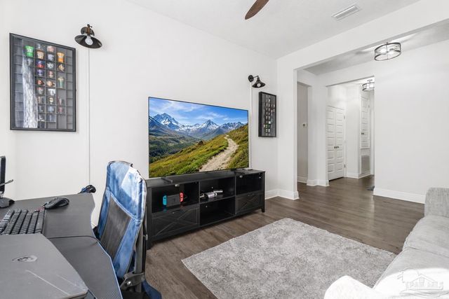 7979 Burnside Loop, Pensacola, FL 32526