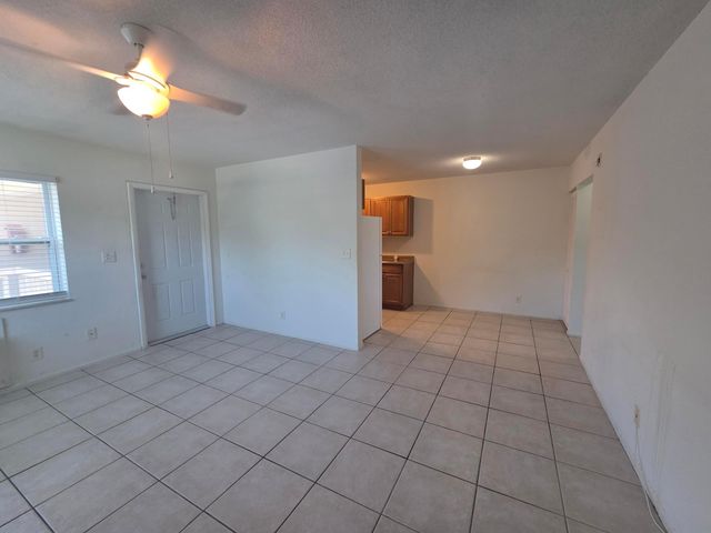 701 SE 15th Street 12, Fort Lauderdale, FL 33316