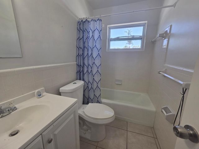 701 SE 15th Street 12, Fort Lauderdale, FL 33316