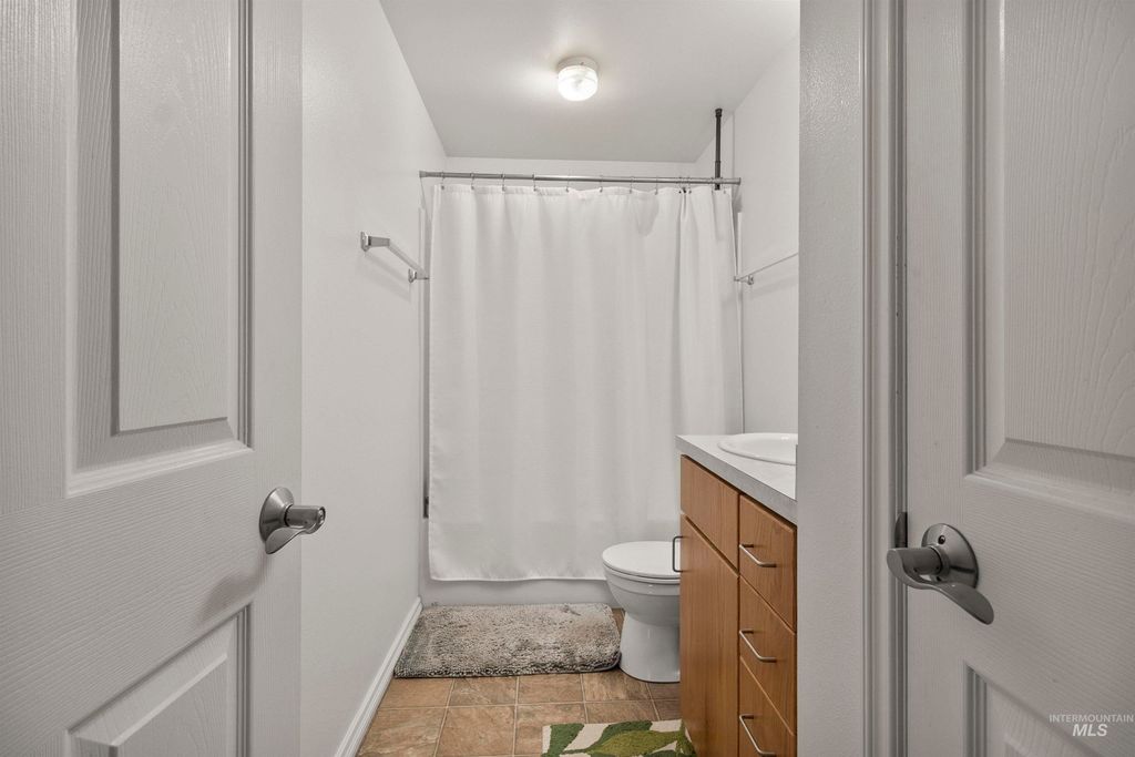 904 Vandal Dr. A-H, Moscow, ID 83843 photo 14