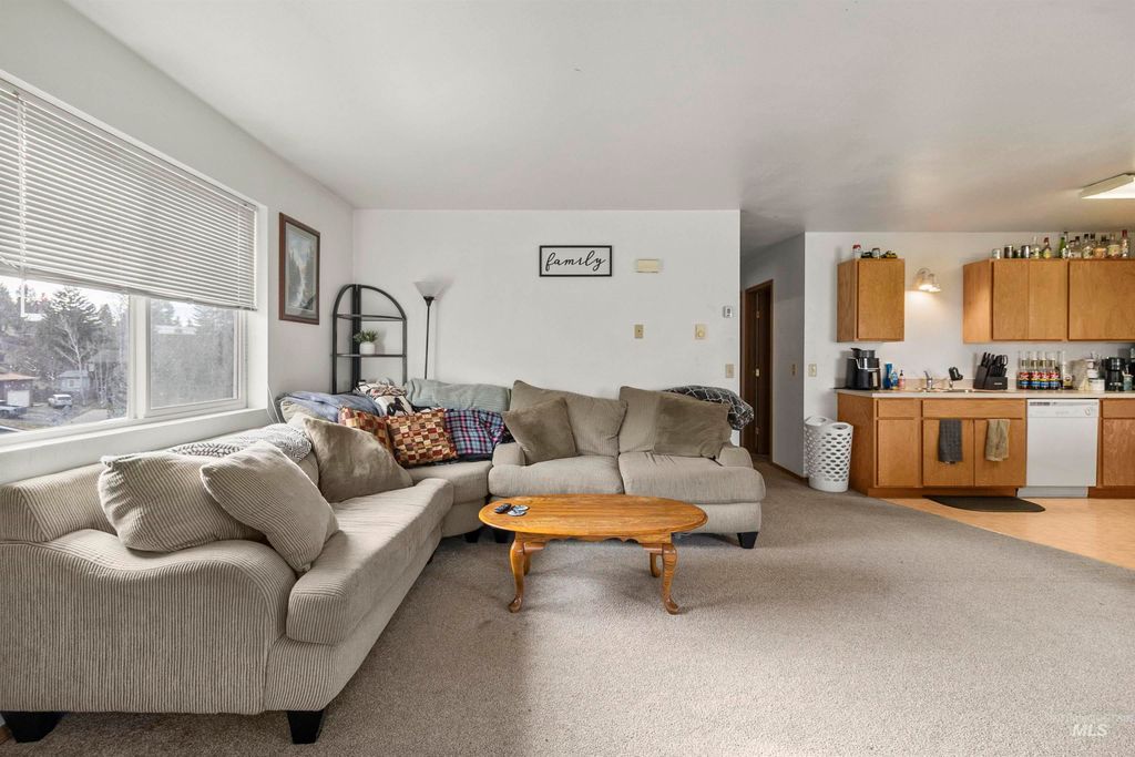 904 Vandal Dr. A-H, Moscow, ID 83843 photo 3