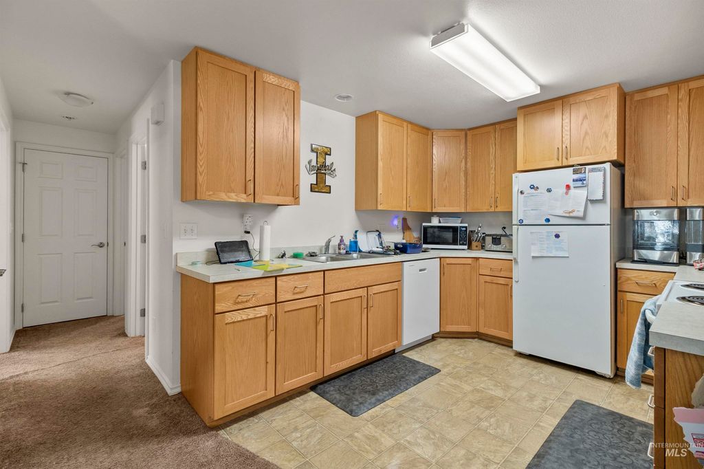 904 Vandal Dr. A-H, Moscow, ID 83843 photo 8